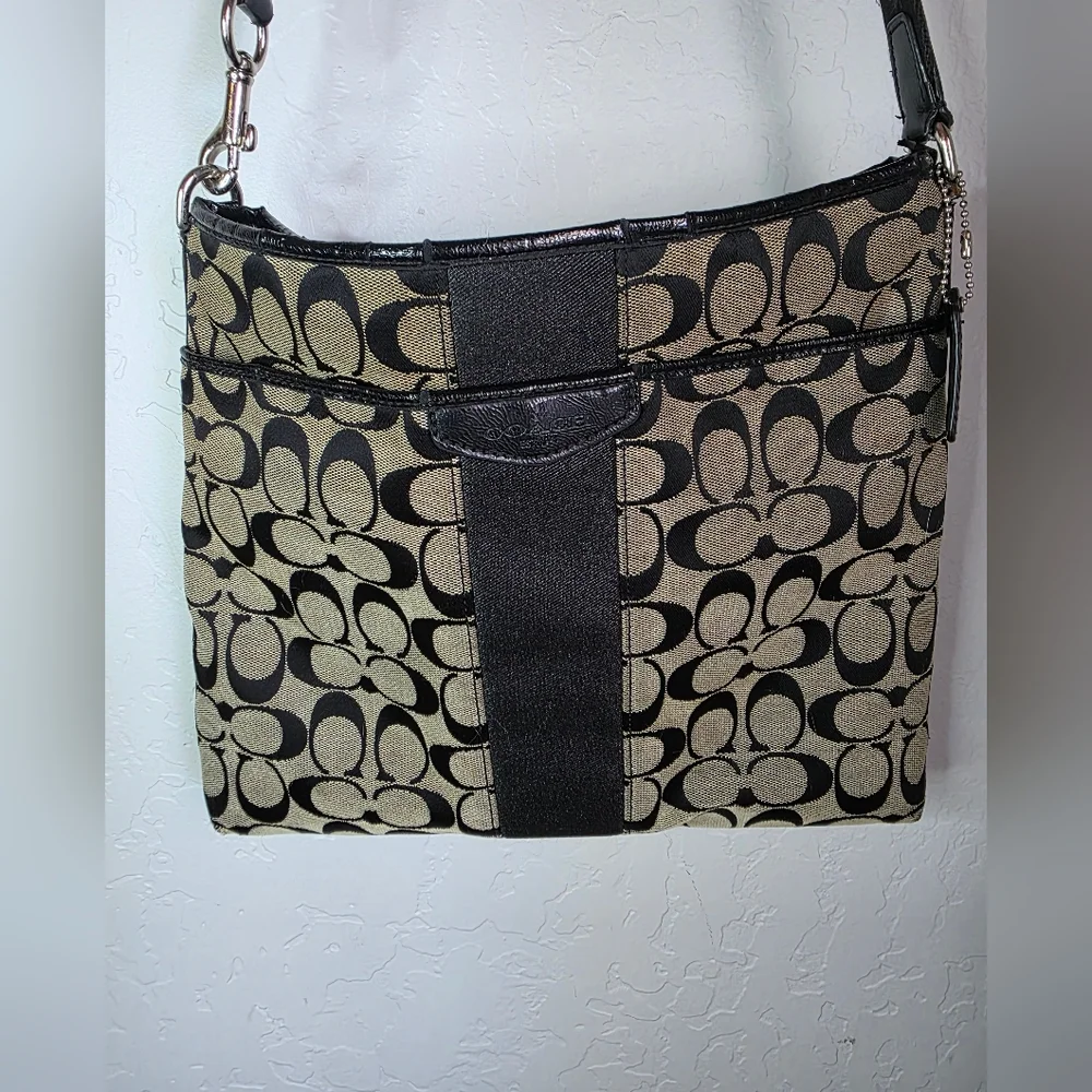Coach Payton Signature‎ Crossbody Black and Tan Purse M1332